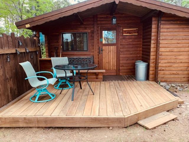 Lakeshore Lily Pad Hayward Extérieur photo